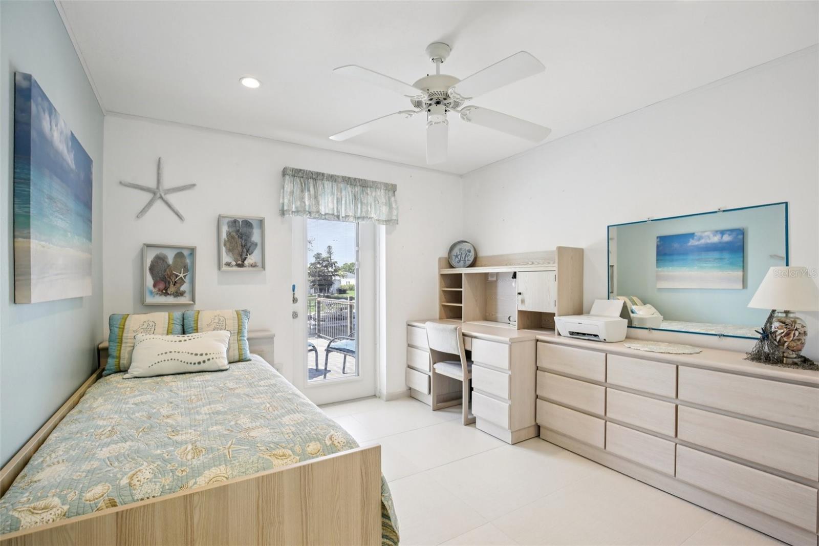 Image 18 of 33 For 4532 Bimini Drive