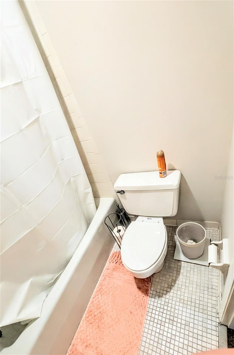 Image 20 of 54 For 4822 Ocean Boulevard 5f