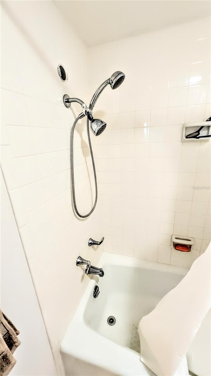 Image 21 of 54 For 4822 Ocean Boulevard 5f