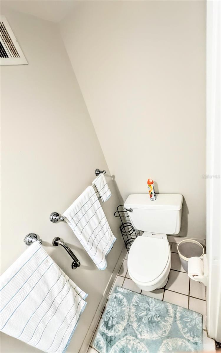 Image 28 of 54 For 4822 Ocean Boulevard 5f