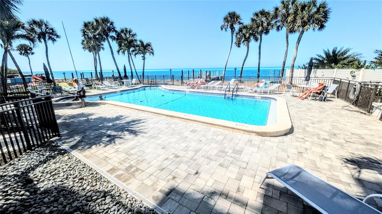 Image 35 of 54 For 4822 Ocean Boulevard 5f