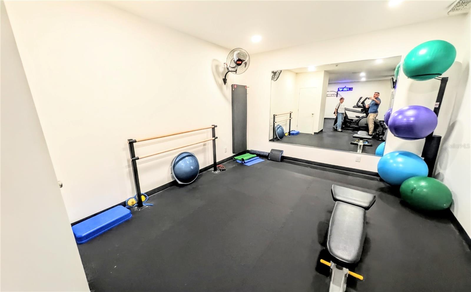 Image 41 of 54 For 4822 Ocean Boulevard 5f