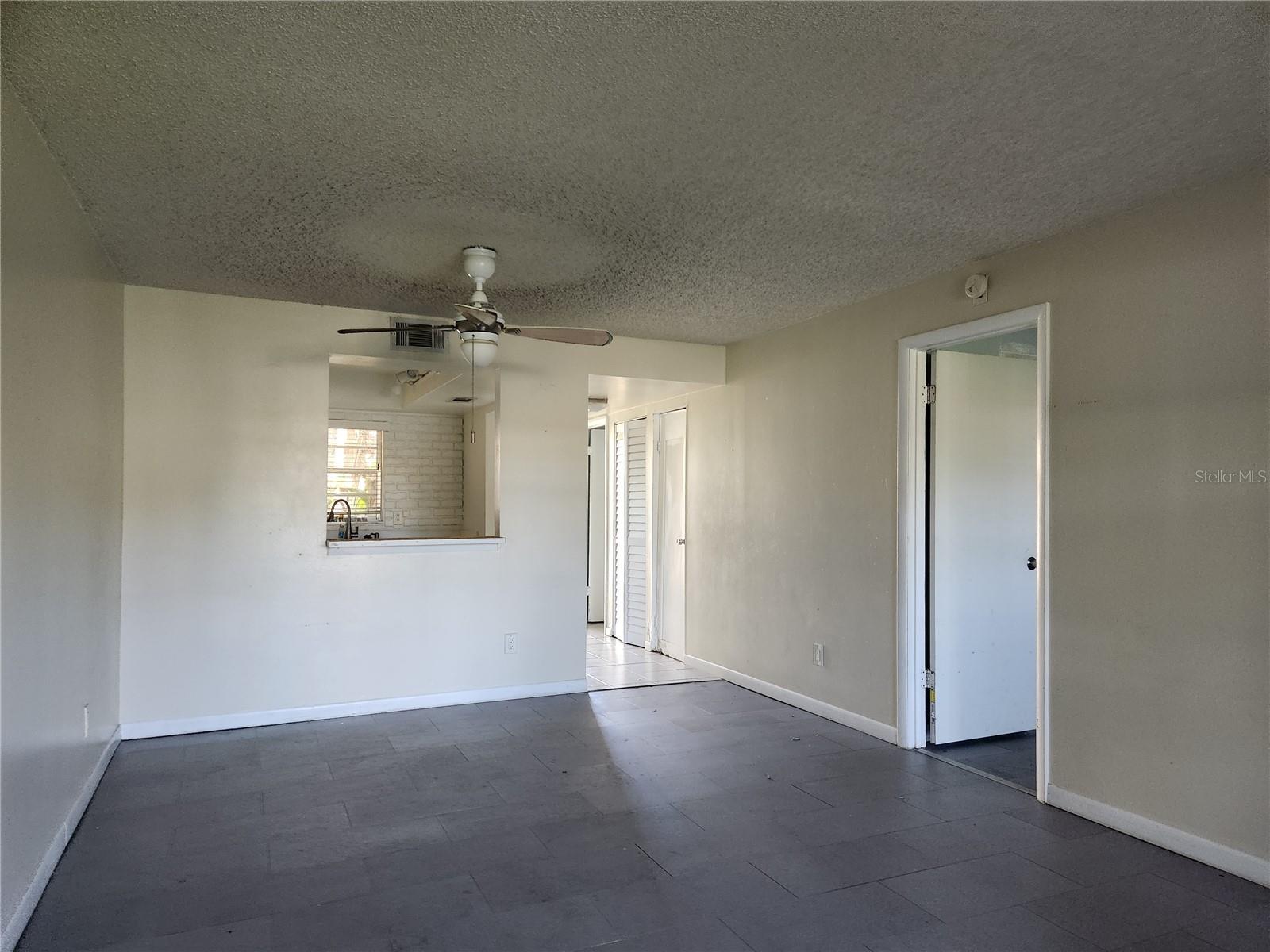 Image 4 of 13 For 6122 7th Avenue W