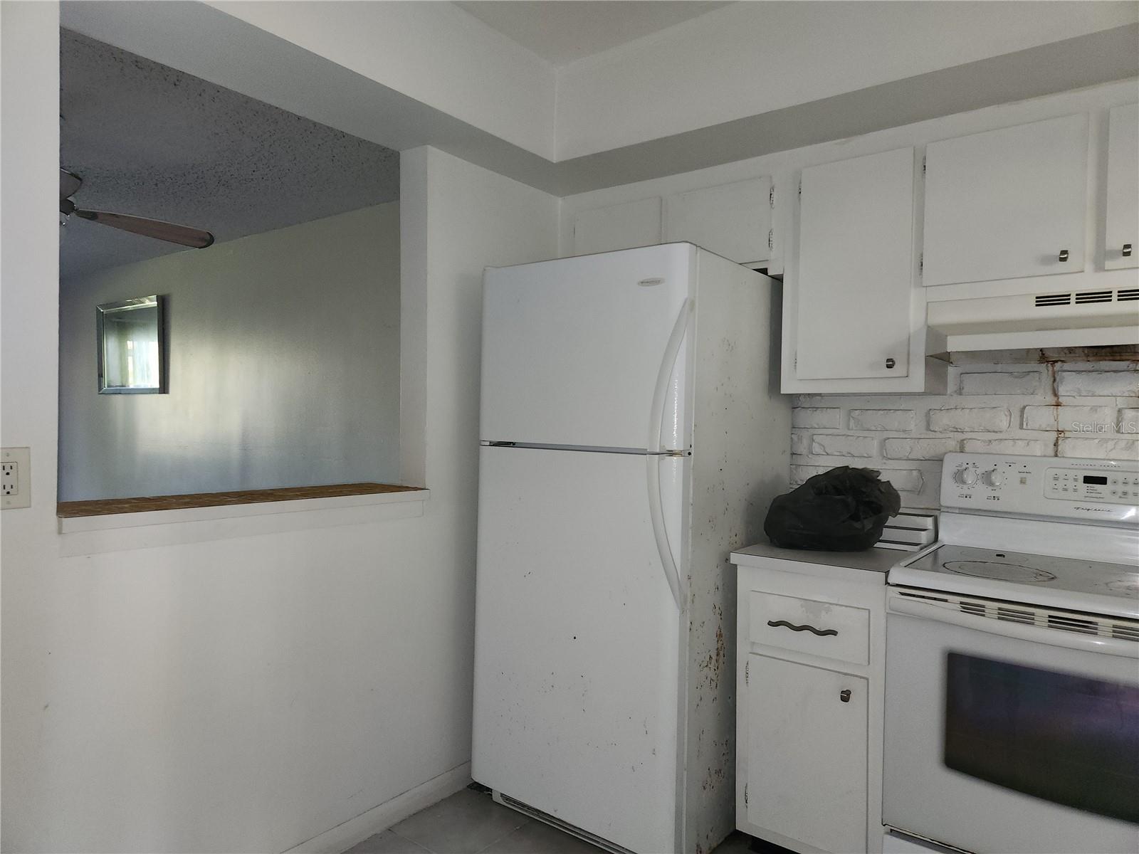 Image 7 of 13 For 6122 7th Avenue W