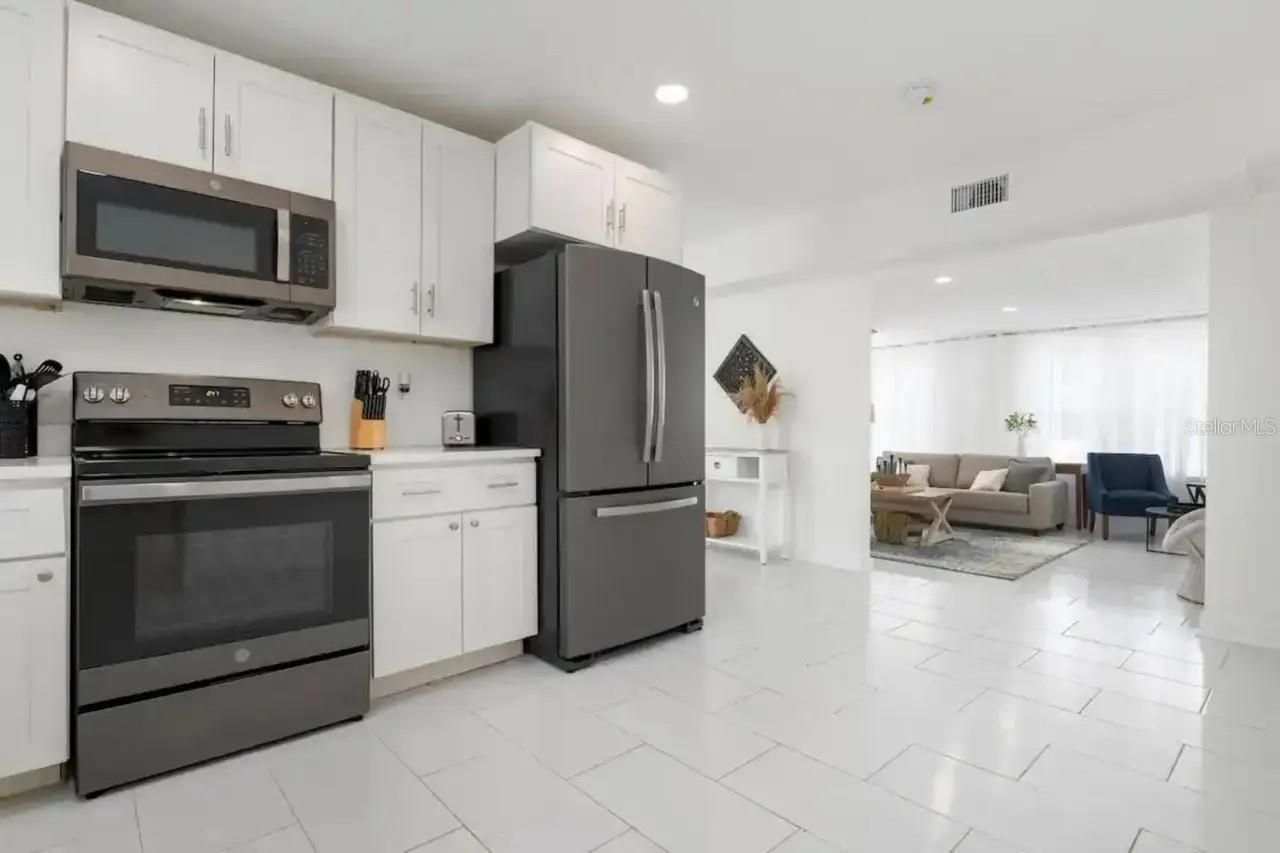 Image 22 of 27 For 2539 Trinidad Street