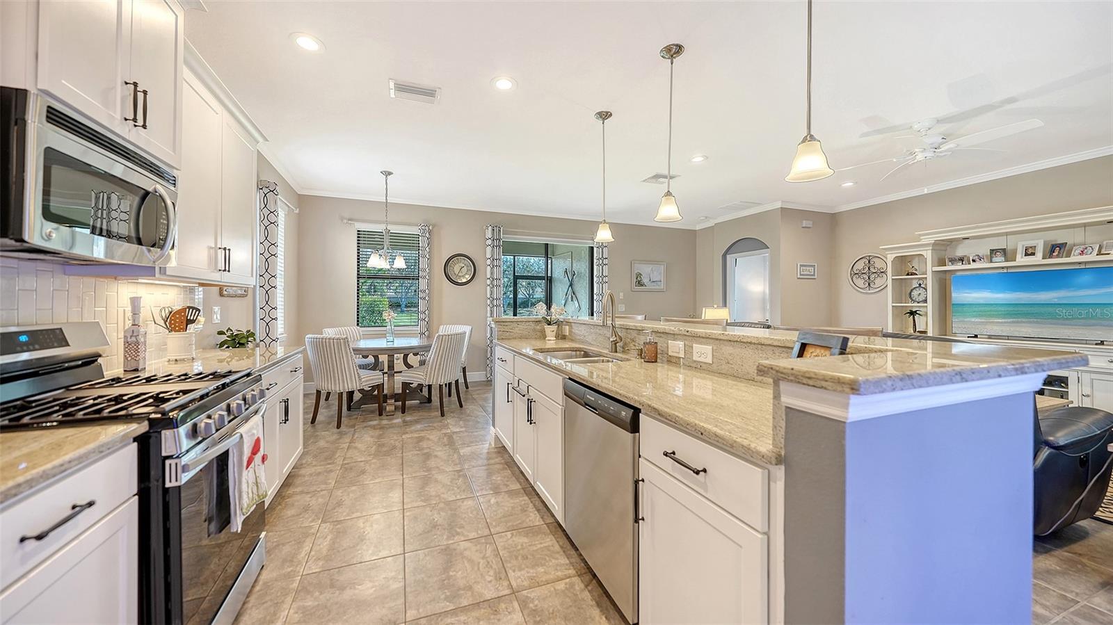 Image 13 of 87 For 8143 36th Street E