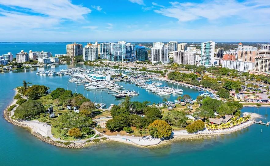 Image 69 of 87 For 8143 36th Street E