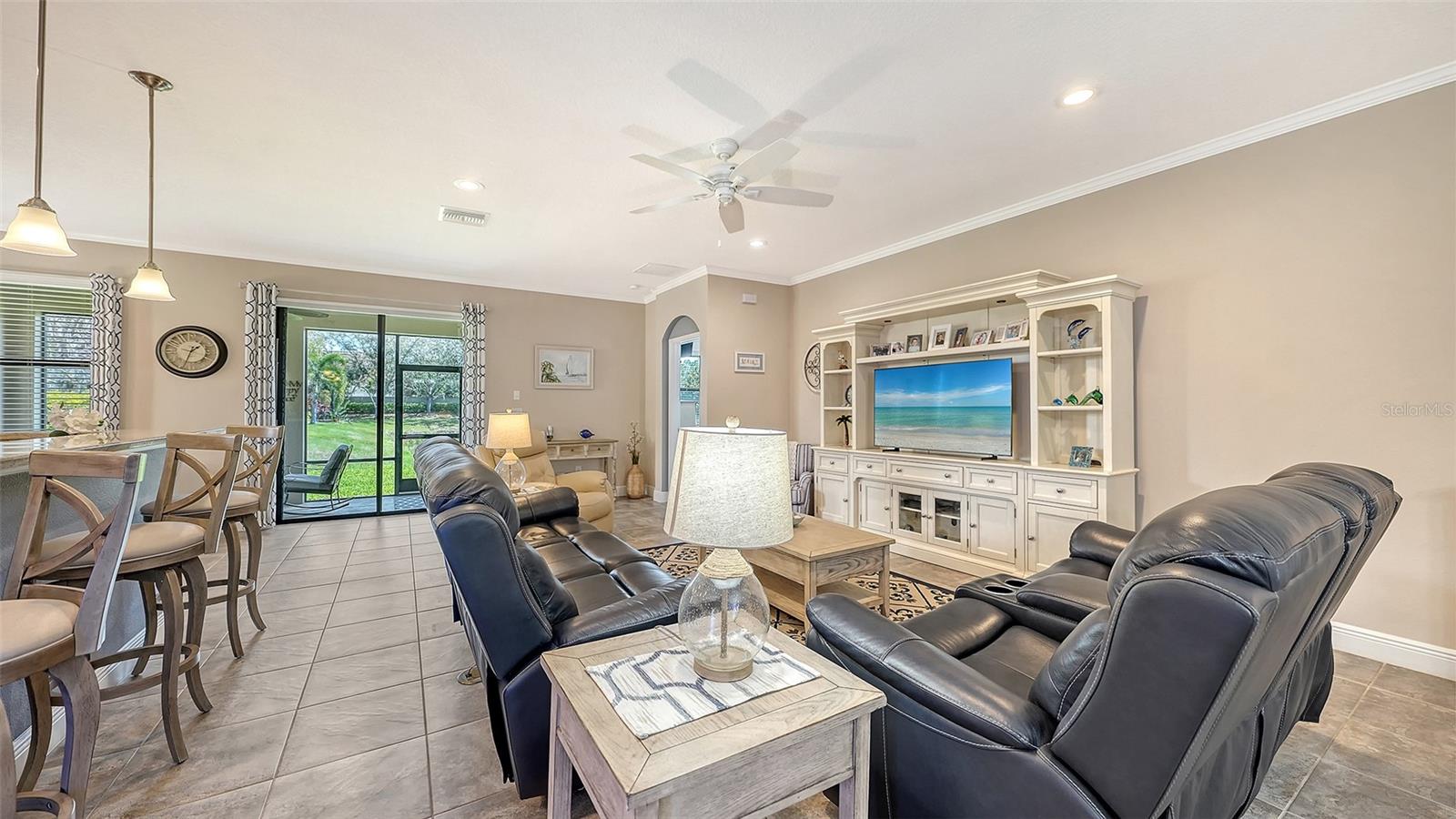 Image 8 of 87 For 8143 36th Street E