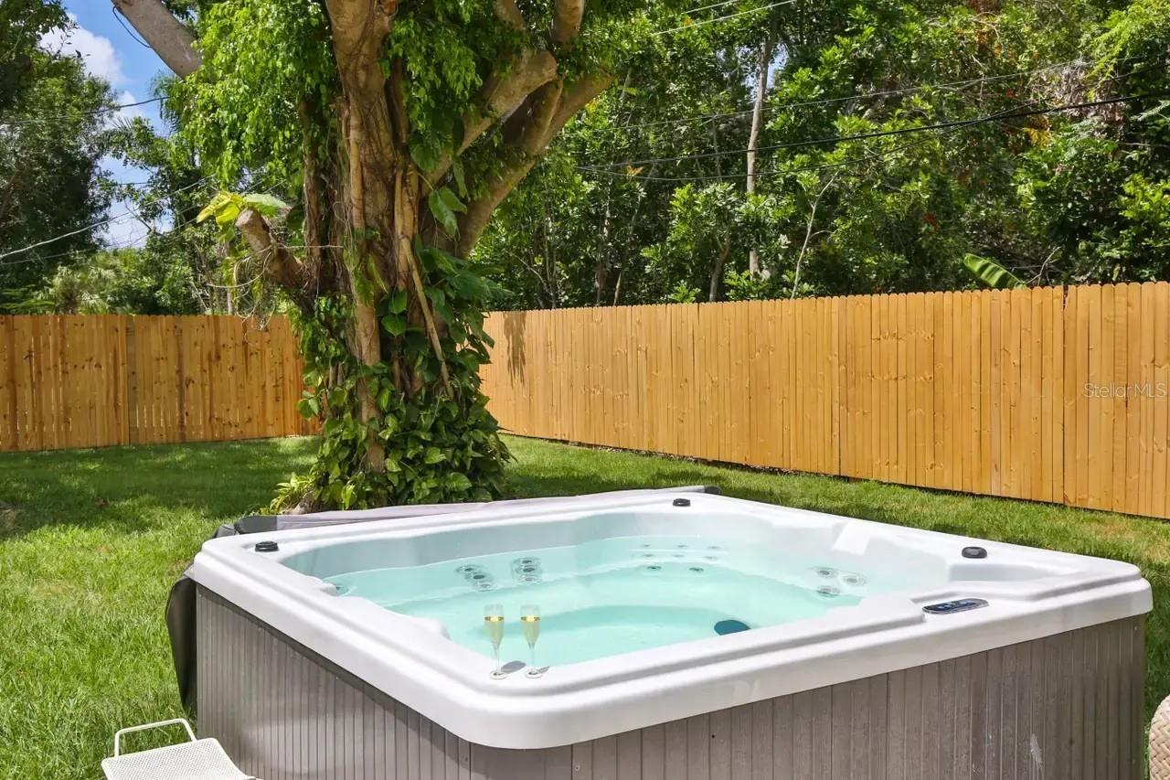 Image 6 of 26 For 5622 Lockwood Ridge Road