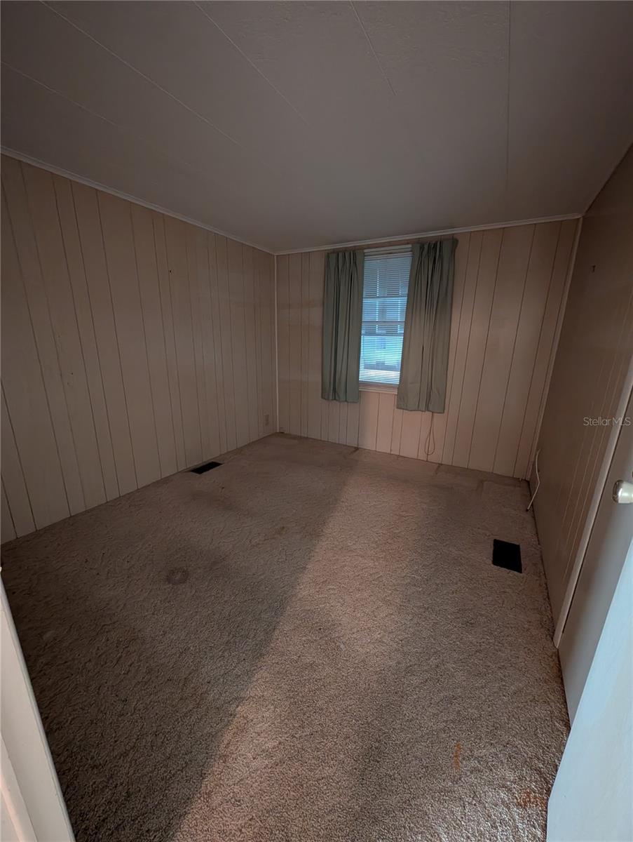 Image 8 of 15 For 1102 46th Avenue E