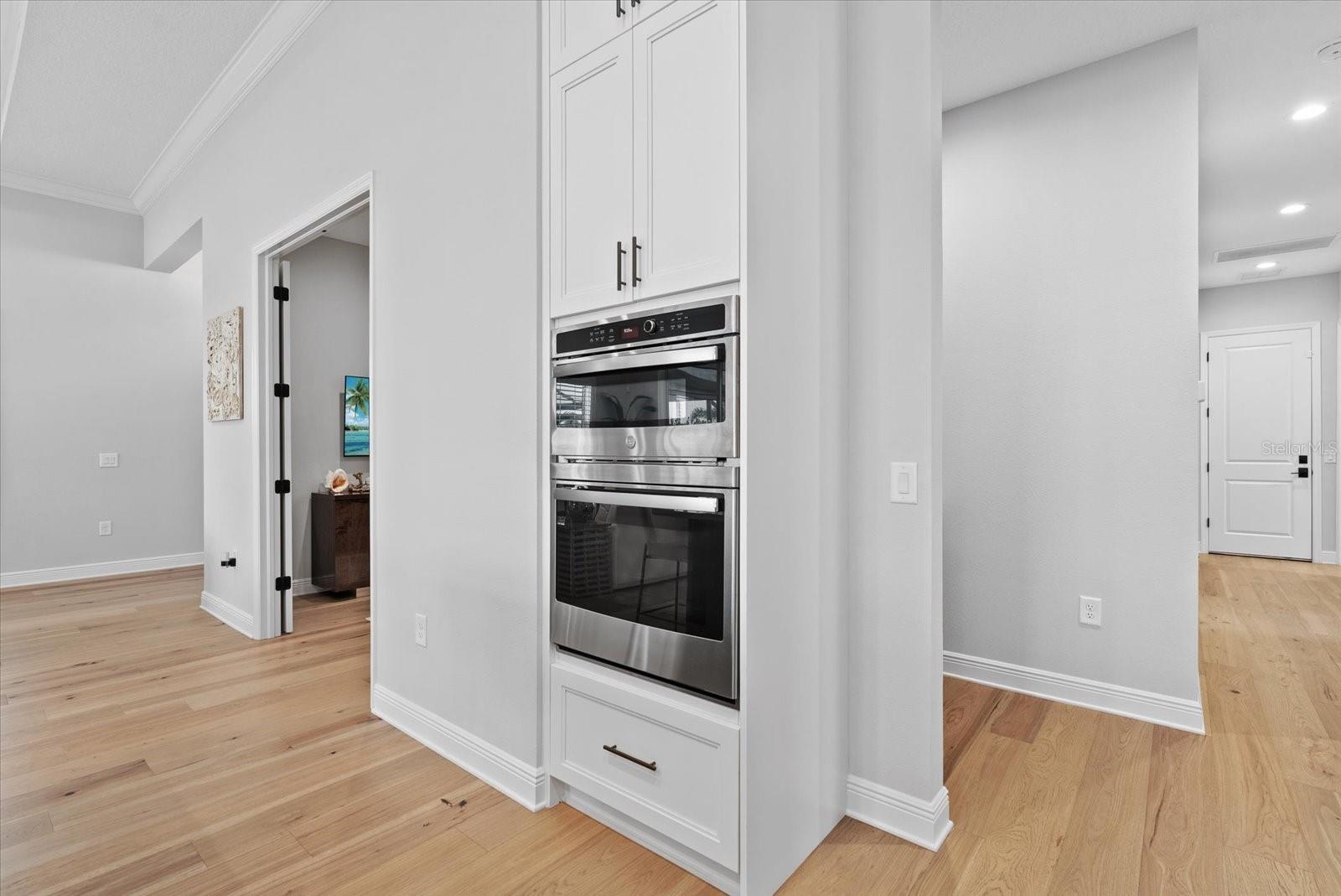 Image 17 of 59 For 6353 Isla Del Ray Avenue