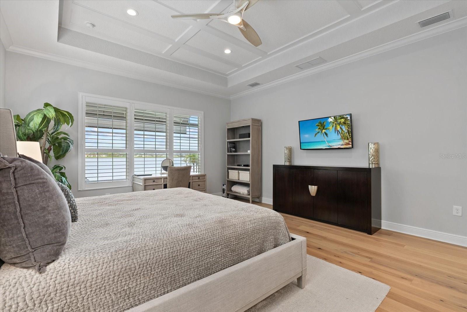 Image 21 of 59 For 6353 Isla Del Ray Avenue