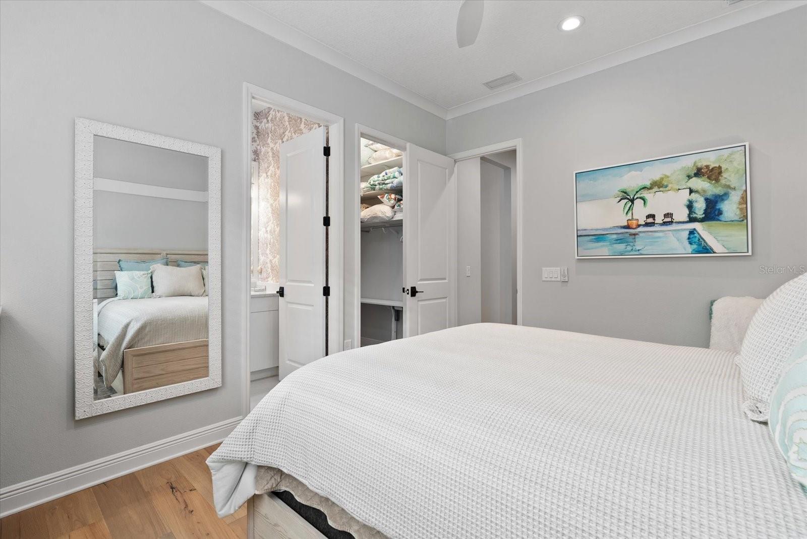 Image 27 of 59 For 6353 Isla Del Ray Avenue