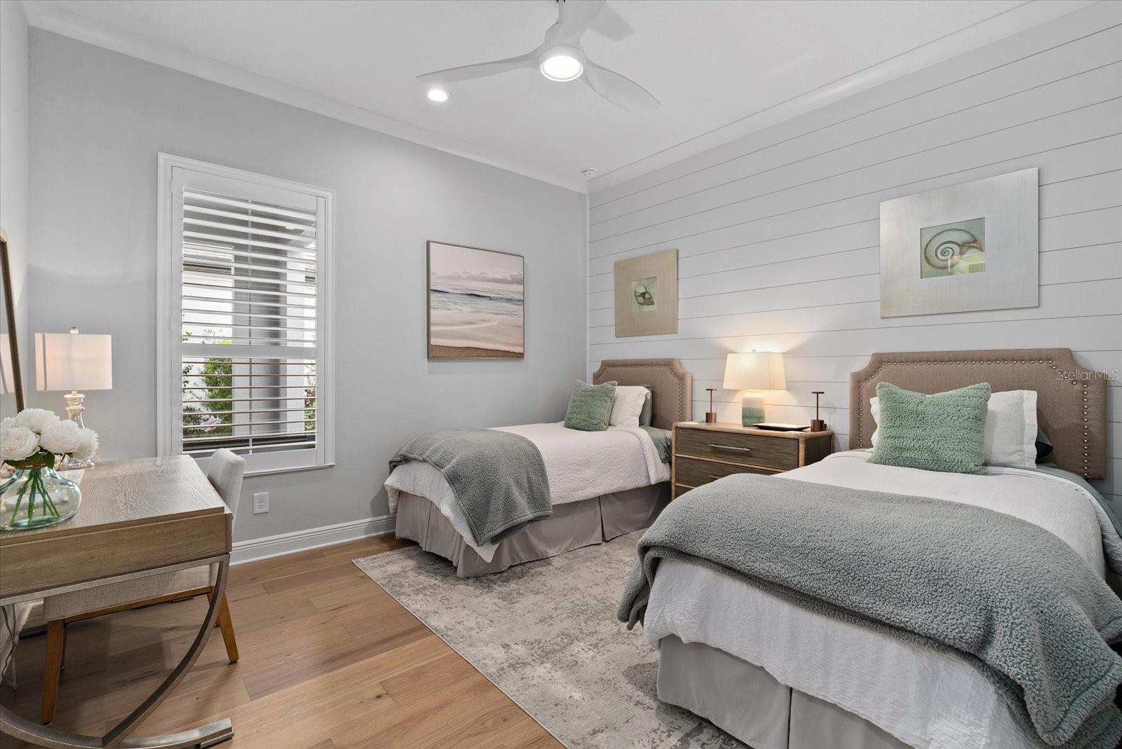 Image 29 of 59 For 6353 Isla Del Ray Avenue