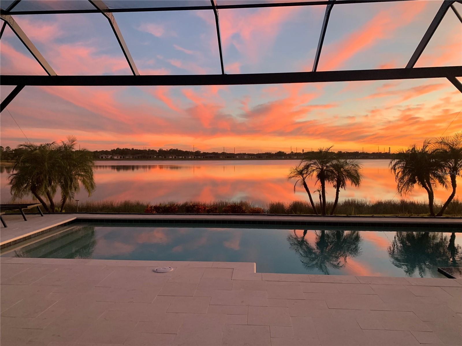 Image 4 of 59 For 6353 Isla Del Ray Avenue