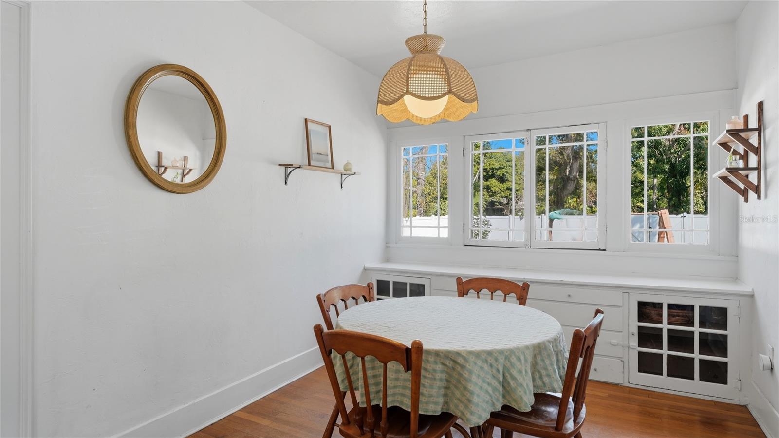 Image 15 of 48 For 2722 2nd Avenue W