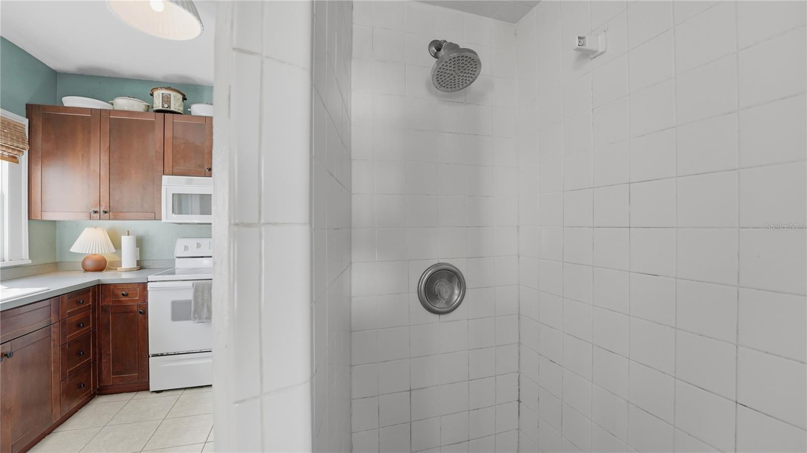 Image 25 of 48 For 2722 2nd Avenue W