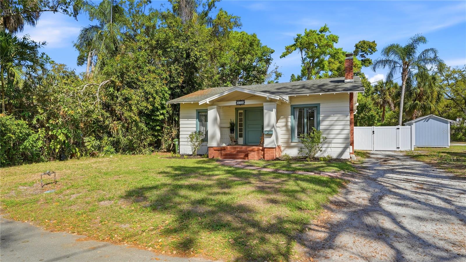 Image 4 of 48 For 2722 2nd Avenue W