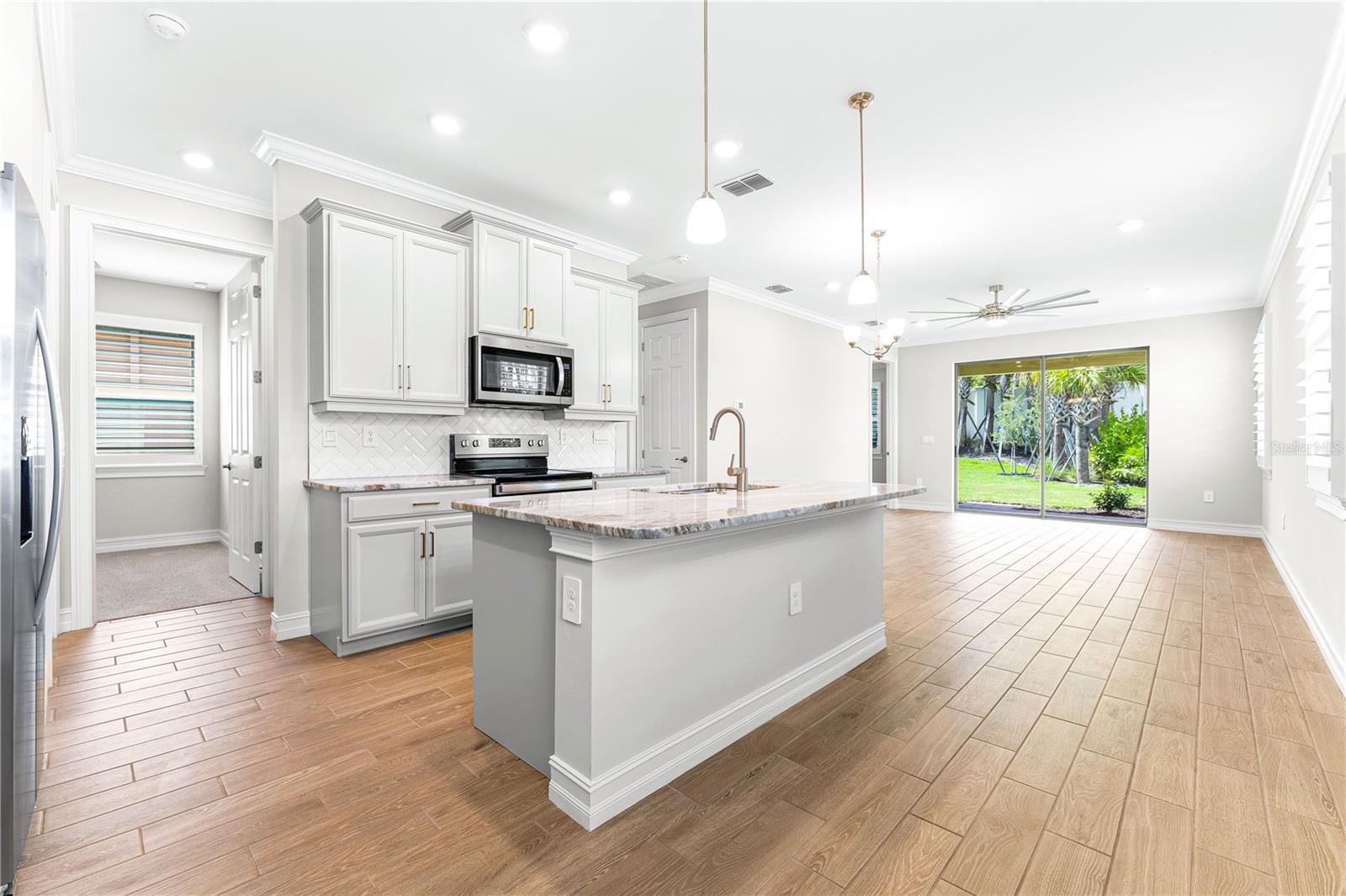 Image 10 of 61 For 192 Soliera Street