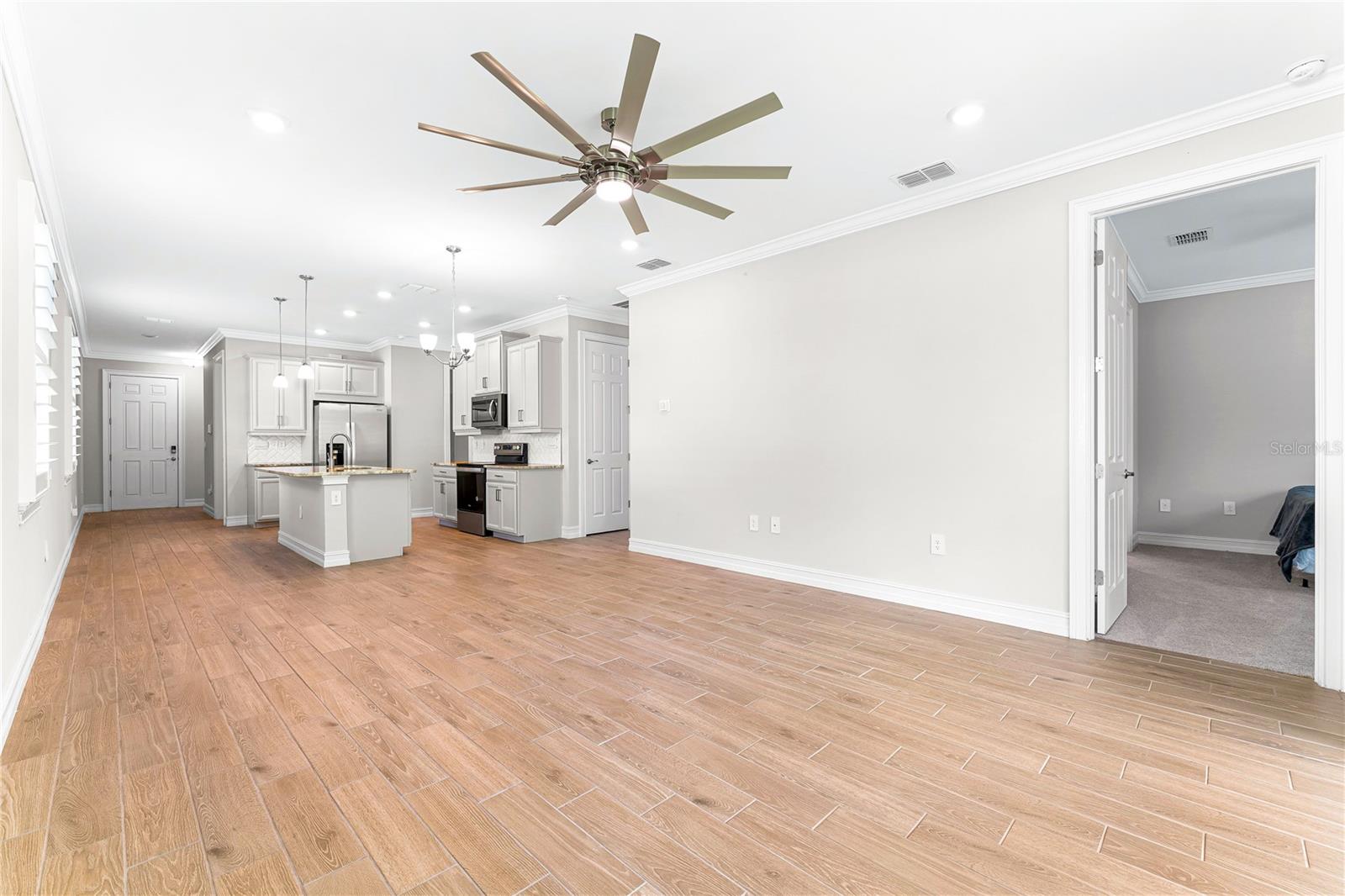 Image 5 of 61 For 192 Soliera Street