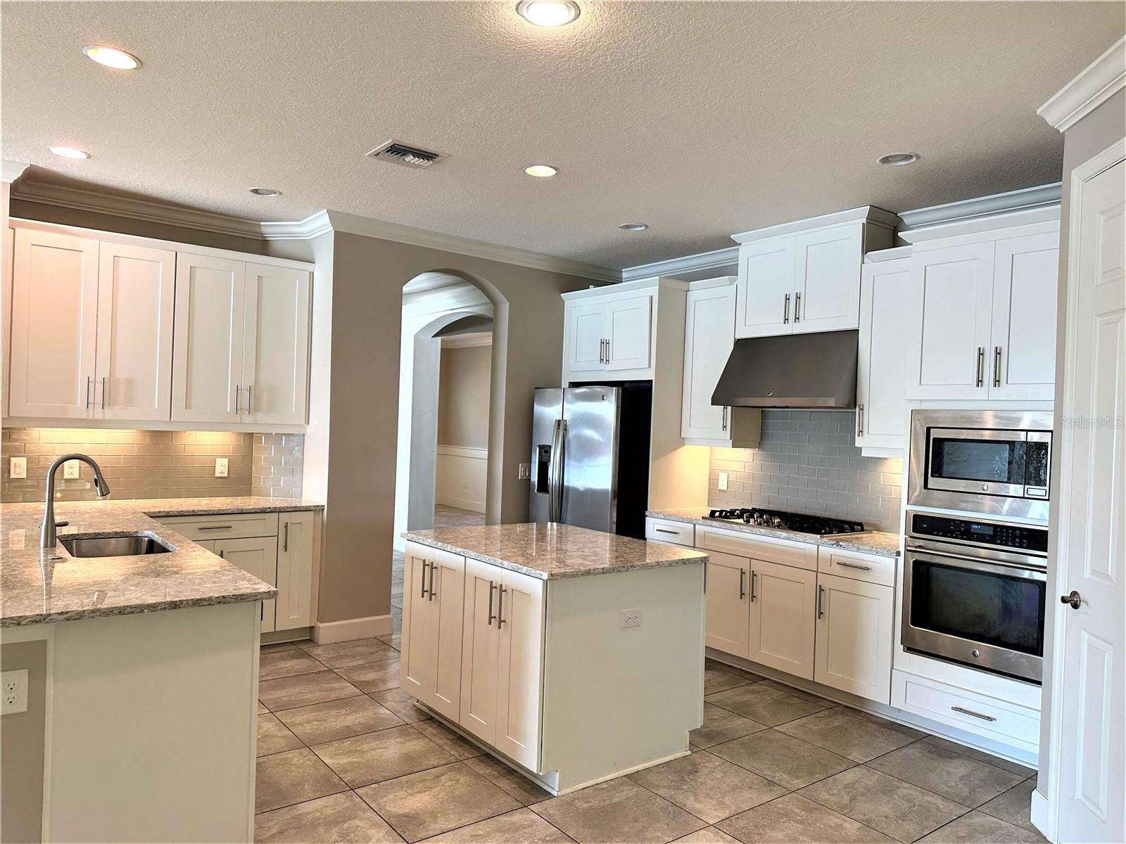 Image 6 of 42 For 6215 Anise Drive