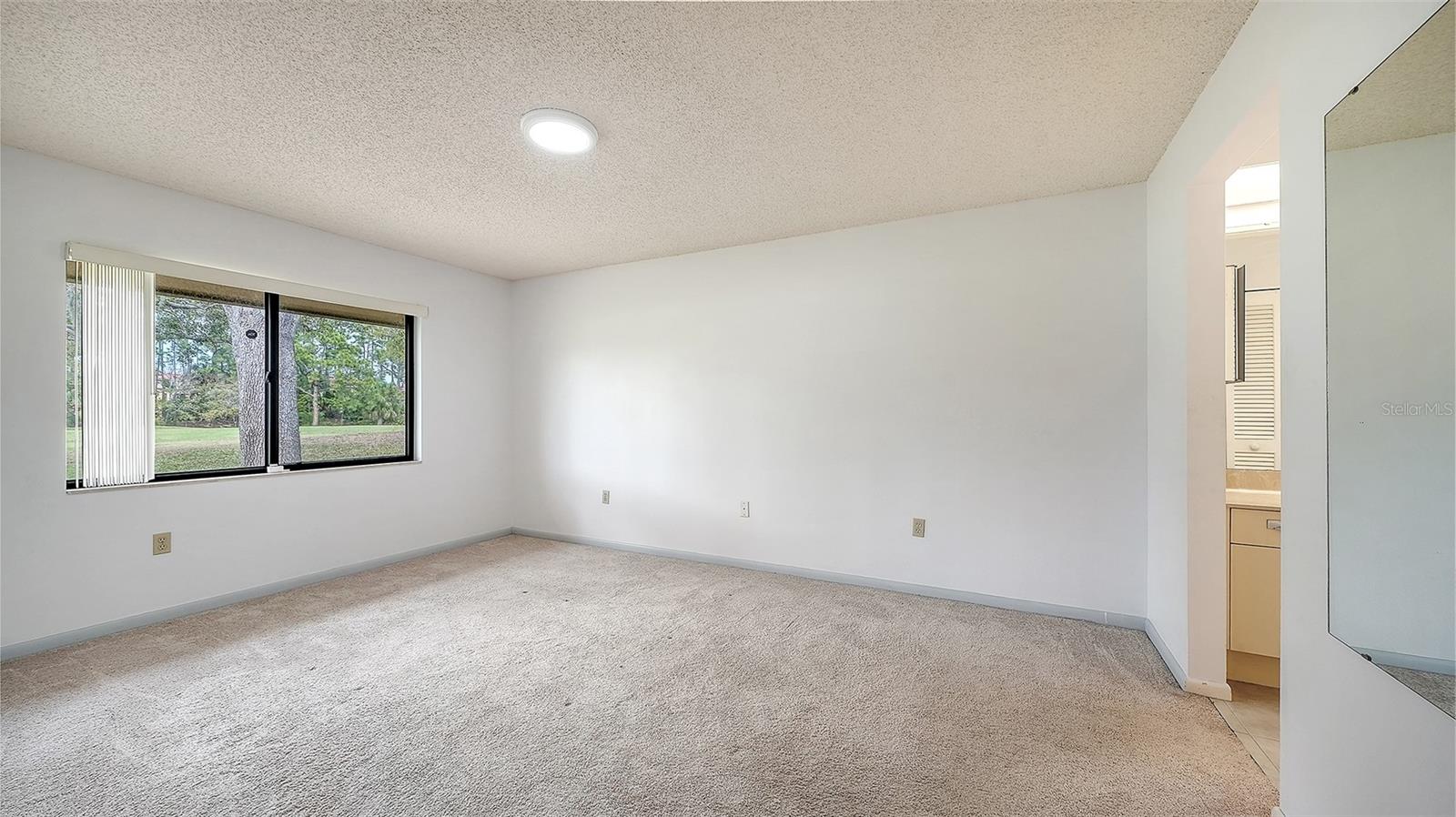 Image 13 of 42 For 4557 Kingsmere  23