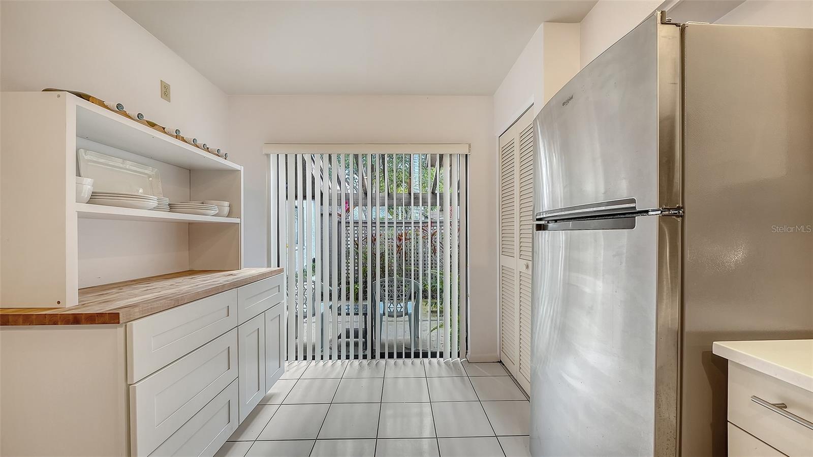 Image 9 of 42 For 4557 Kingsmere  23