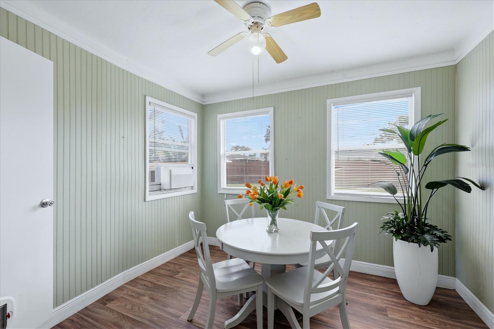 Image 14 of 51 For 5919 Richard Place