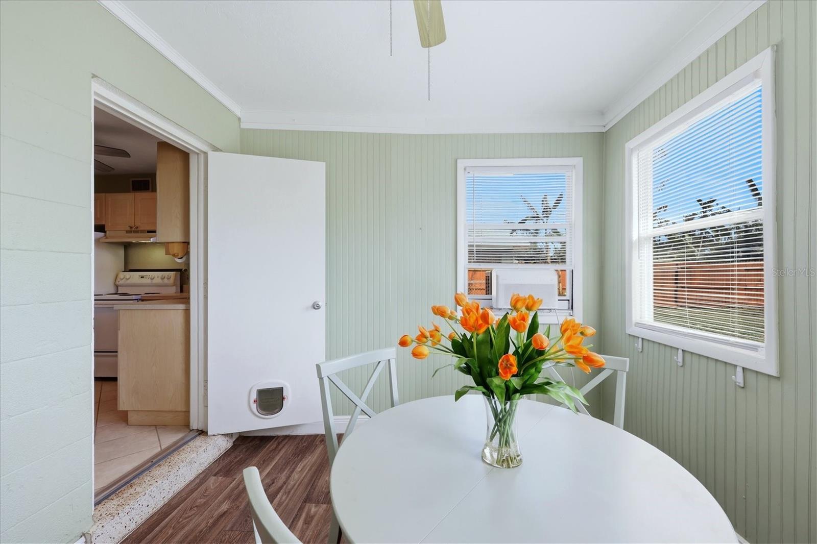 Image 16 of 51 For 5919 Richard Place