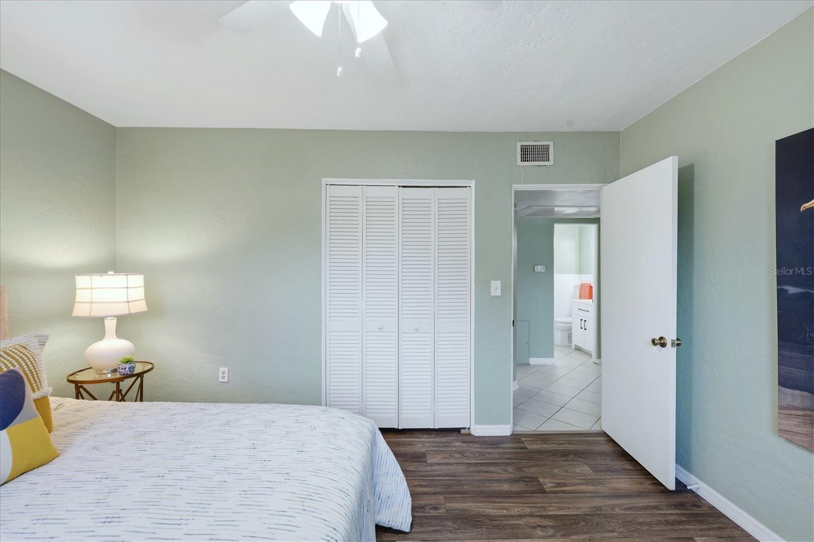 Image 24 of 51 For 5919 Richard Place