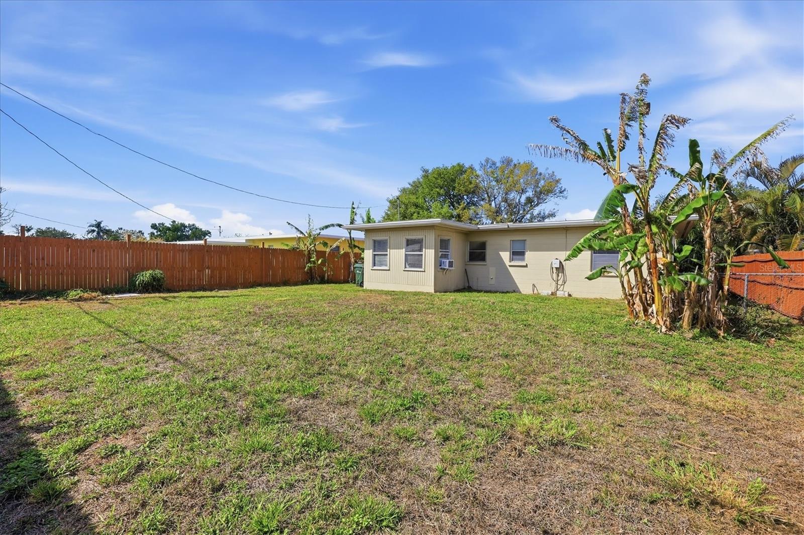 Image 38 of 51 For 5919 Richard Place