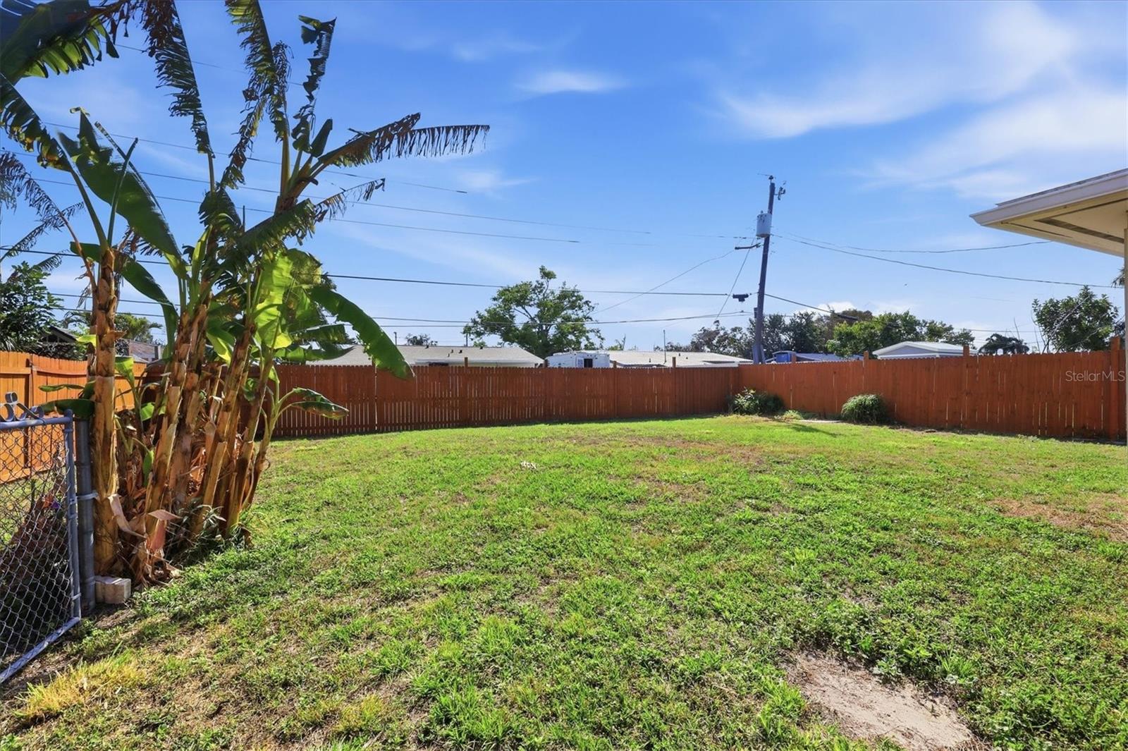 Image 39 of 51 For 5919 Richard Place