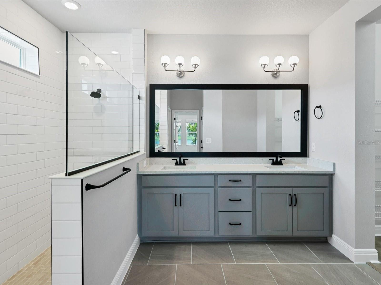 Image 16 of 31 For 11991 Richmond Trail