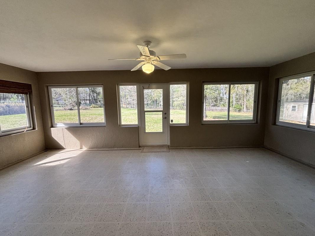 Image 20 of 48 For 1815 89th Lane