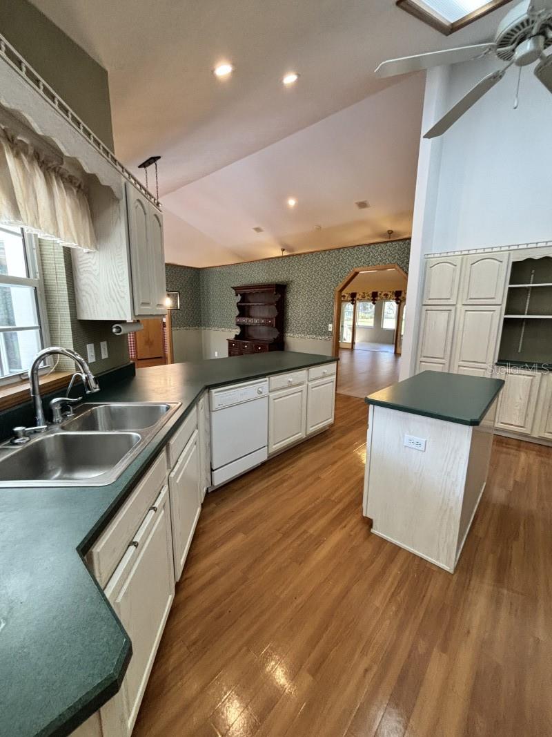 Image 23 of 48 For 1815 89th Lane