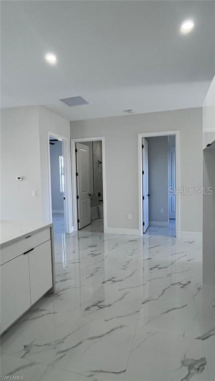 Image 22 of 49 For 1009-1011 15th Ln