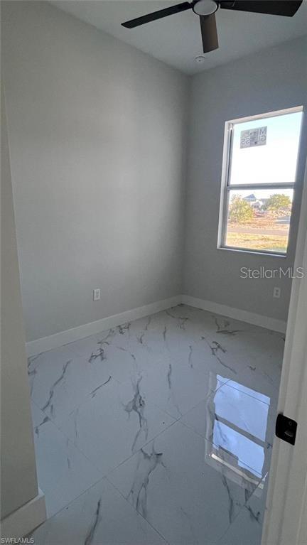 Image 23 of 49 For 1009-1011 15th Ln