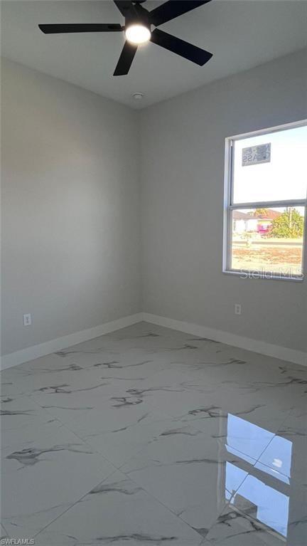 Image 26 of 49 For 1009-1011 15th Ln