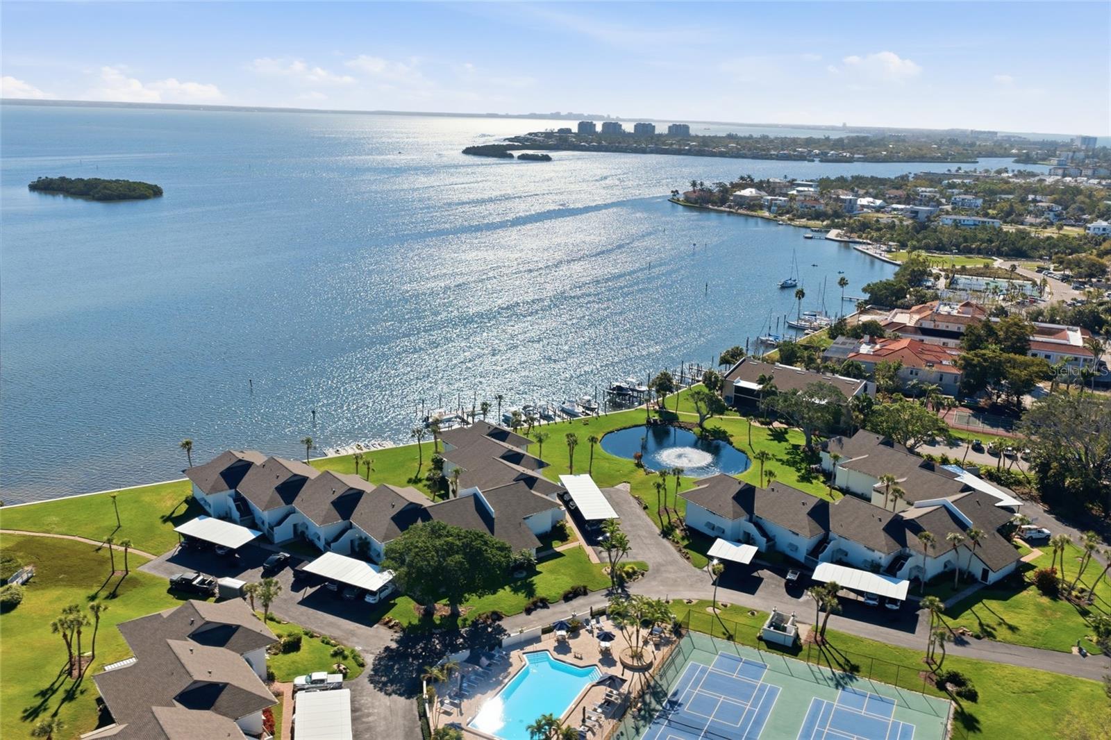 Image 31 of 48 For 4234 Gulf Of Mexico Drive J1