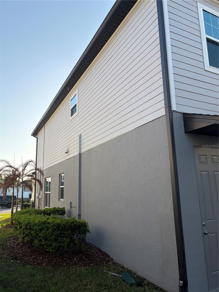 Image 3 of 21 For 2910 Meleto Boulevard