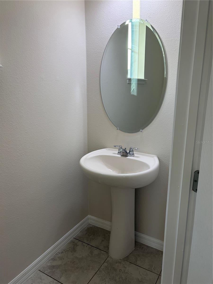 Image 5 of 21 For 2910 Meleto Boulevard