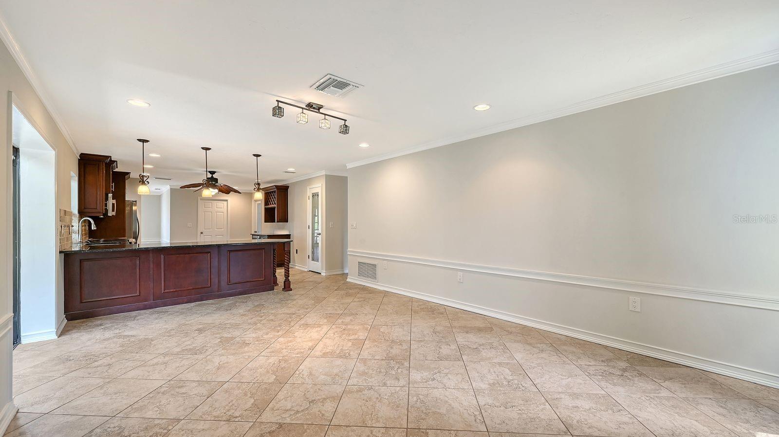 Image 21 of 52 For 4114 Macaulay Lane