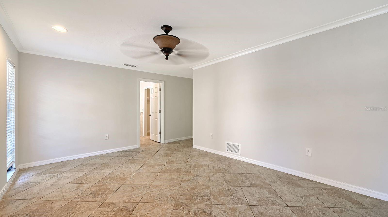 Image 24 of 52 For 4114 Macaulay Lane