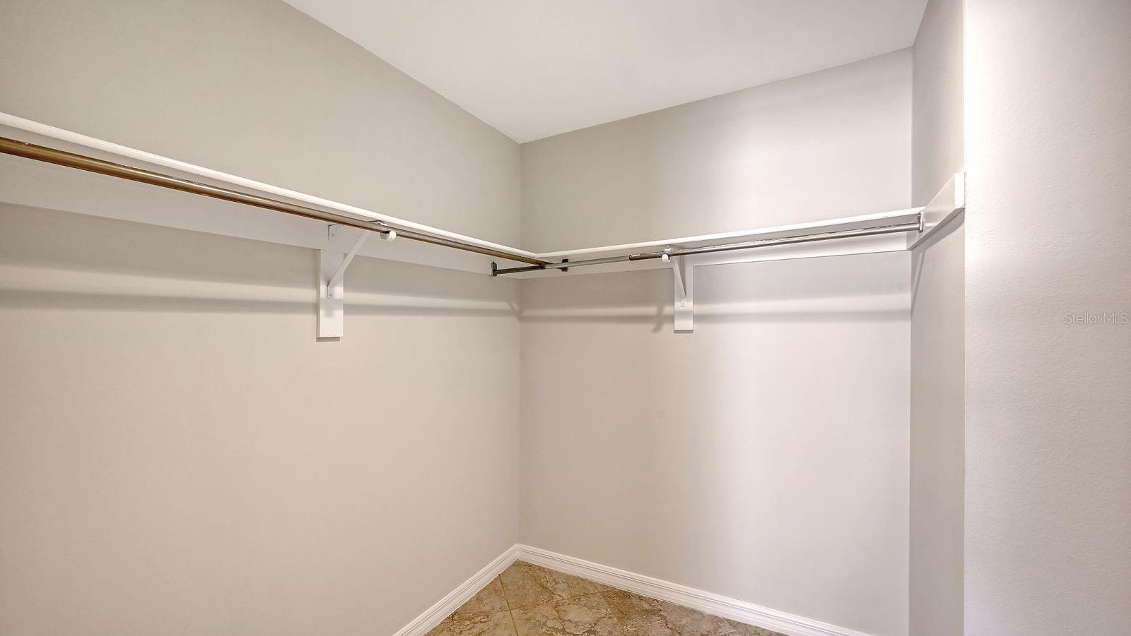 Image 28 of 52 For 4114 Macaulay Lane