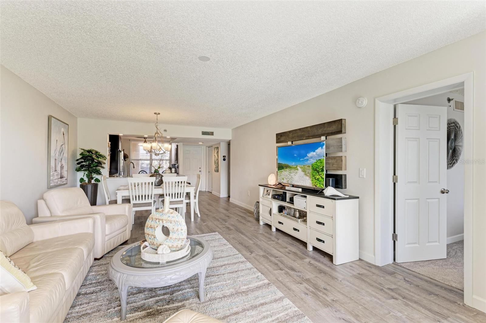 Image 9 of 51 For 4480 Fairways Boulevard 109