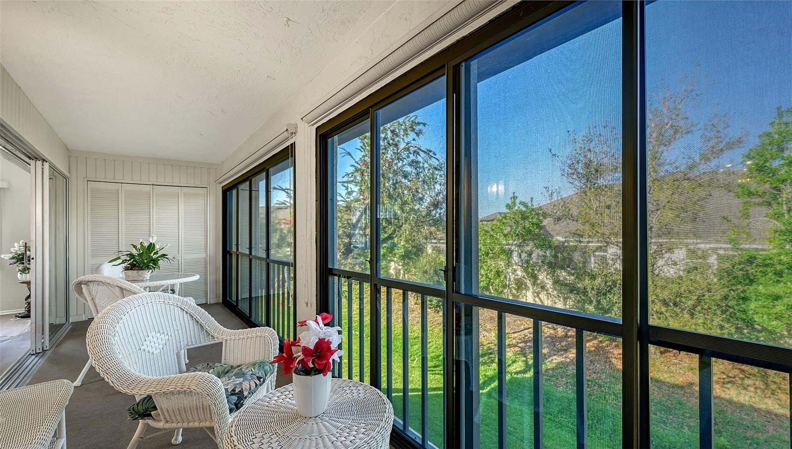 Image 11 of 42 For 2446 Clubhouse Circle 201