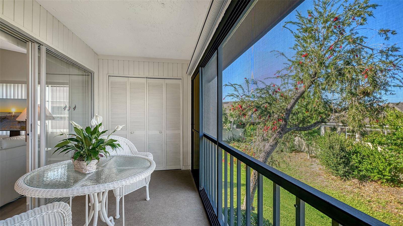 Image 12 of 42 For 2446 Clubhouse Circle 201