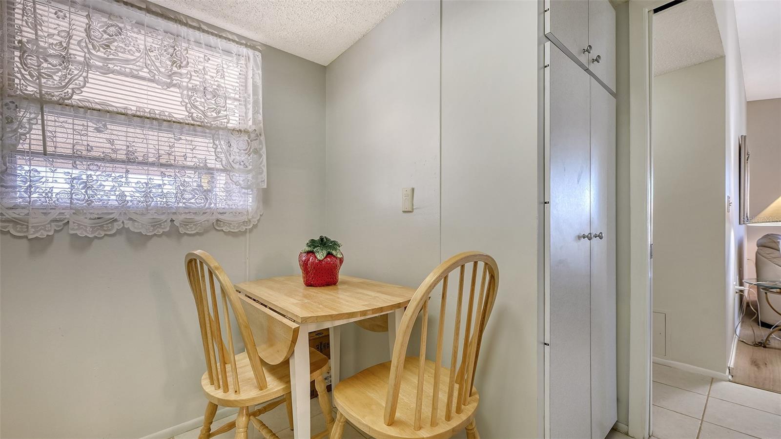 Image 15 of 42 For 2446 Clubhouse Circle 201