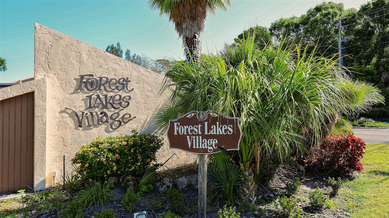 Image 25 of 42 For 2446 Clubhouse Circle 201