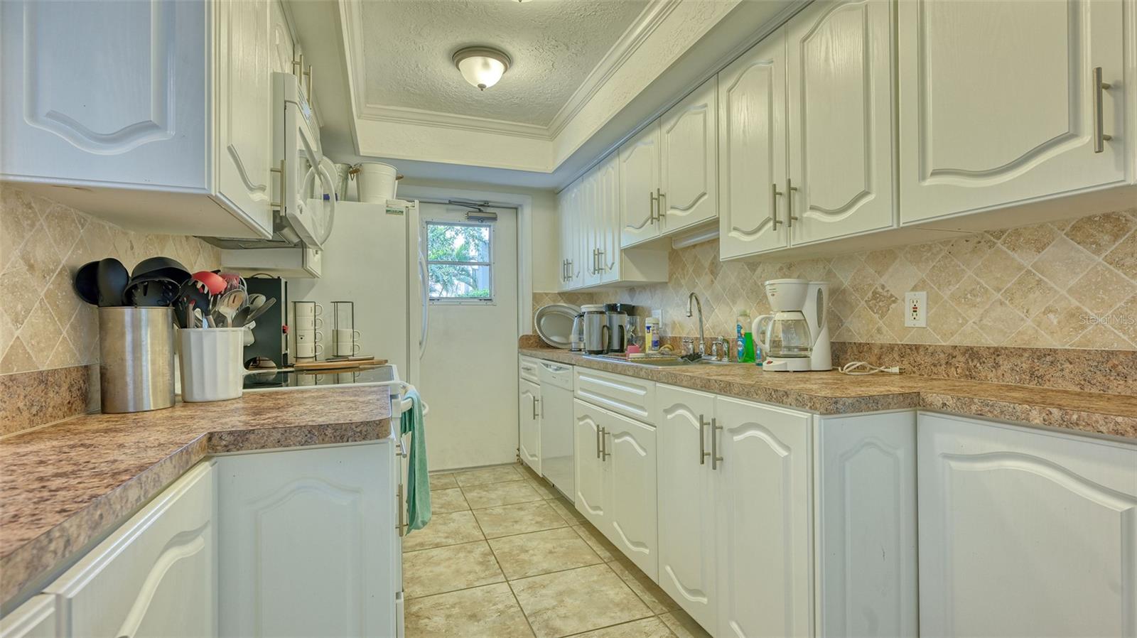 Image 34 of 42 For 2446 Clubhouse Circle 201